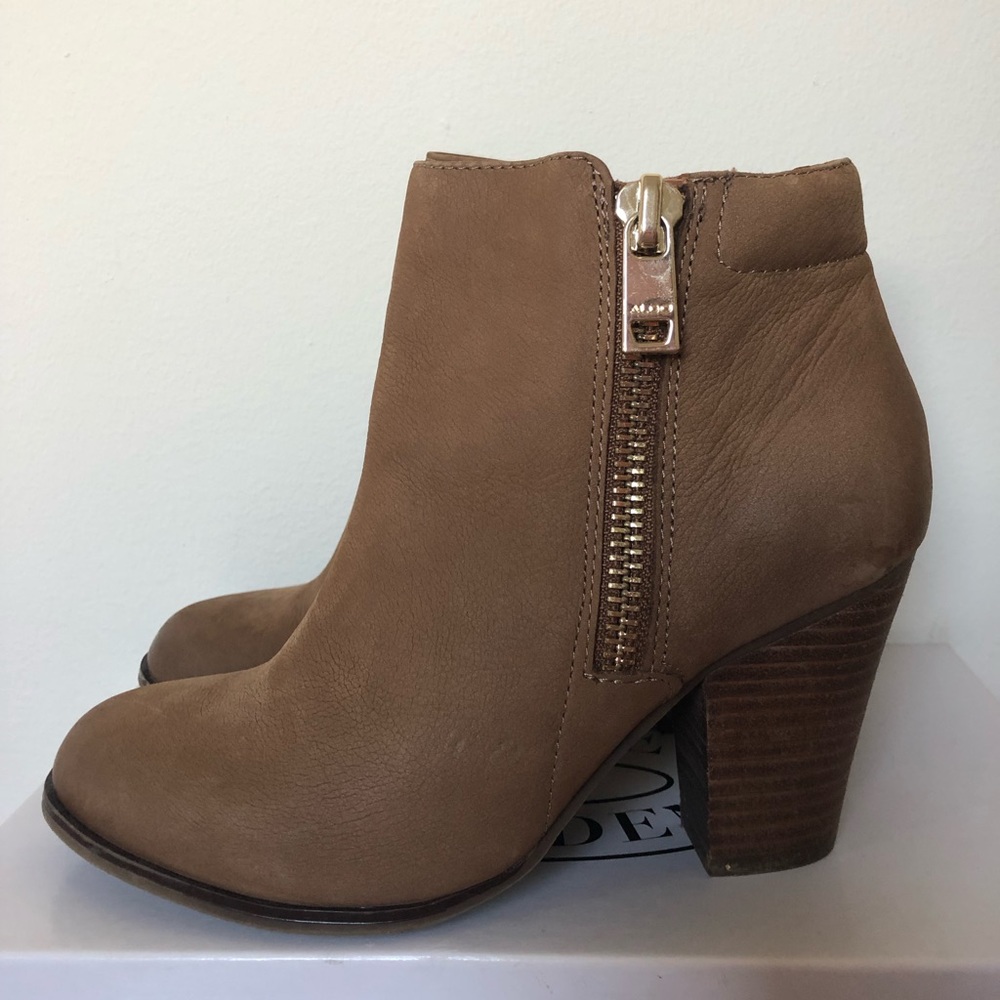 ALDO ankle booties worn once!